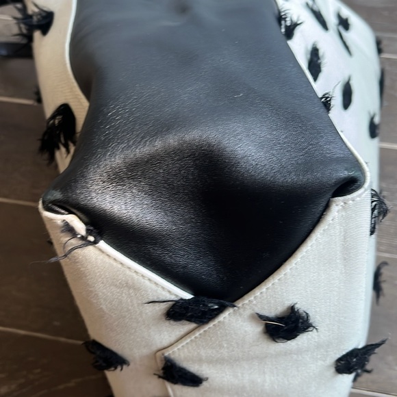 Celine leather and fabric cabas tote with fuzzy tufts - Picture 9 of 11